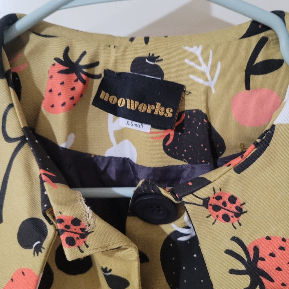 Nooworks Strawberries By Jordan Sondler Shelley Coat Xs - Picture 3 of 6